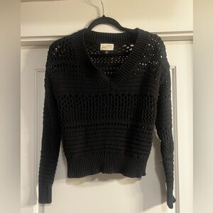 Universal thread black sweater- xsmall